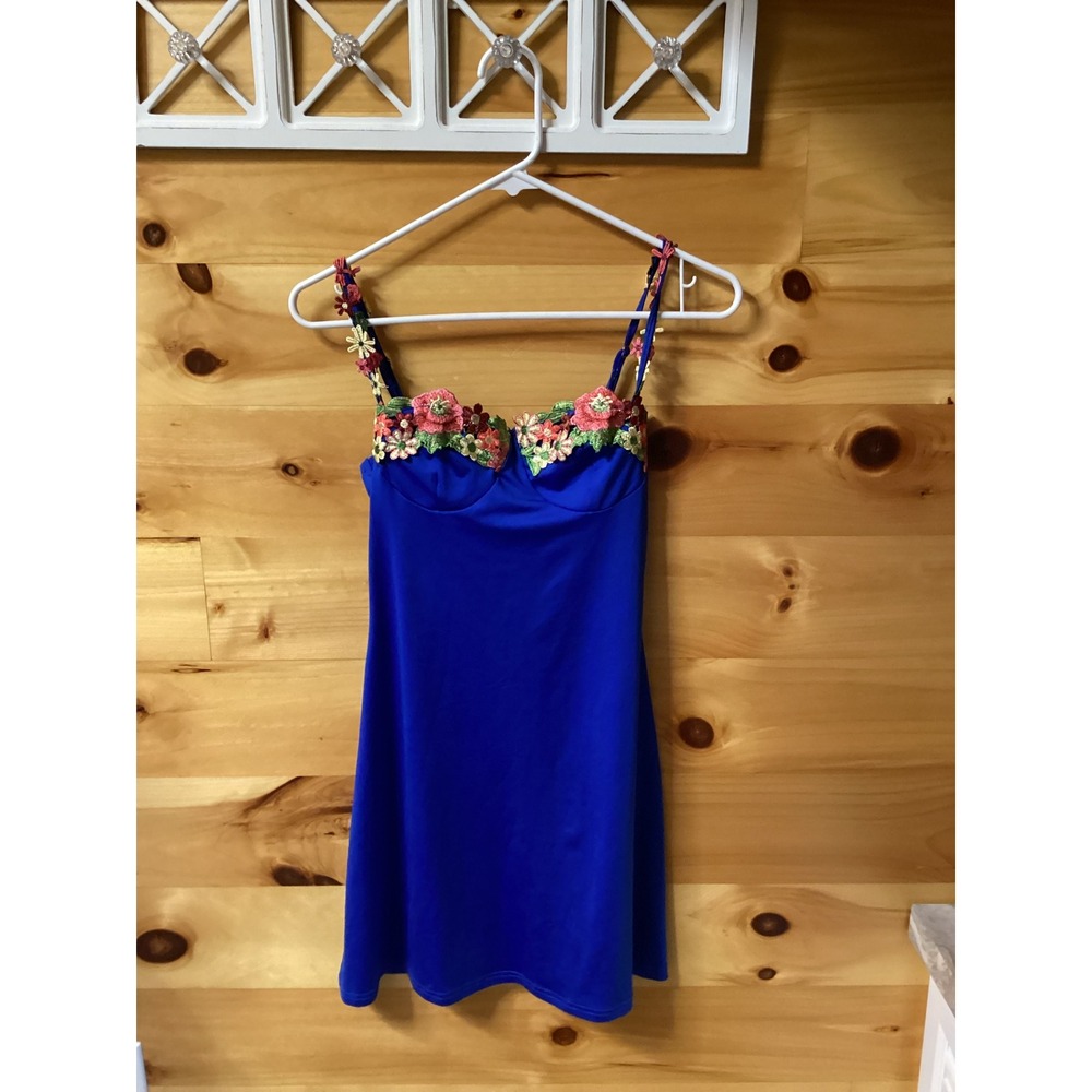 Women Royal Blue Floral Embroidered Nightgown Sweetheart Neck Size M